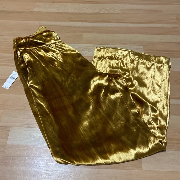 AnthropologieMaeve Anastacia Velvet Wide-Leg Pants - Picture 8 of 8